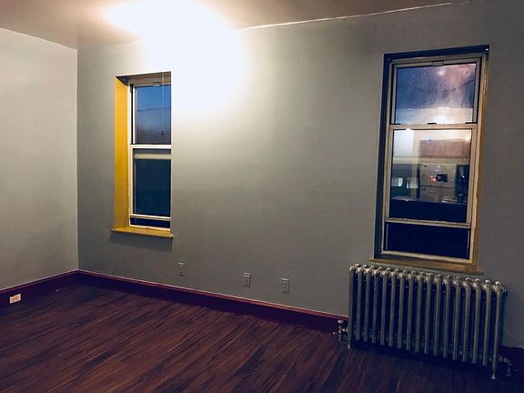 2nd image of 1109 E Passyunk Ave #2FL