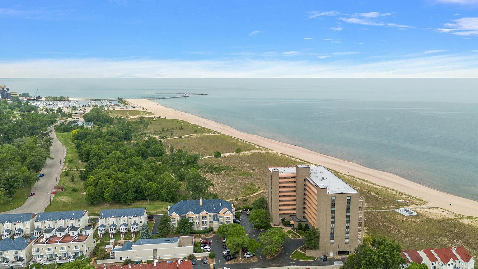 100 Lake Shore Dr APT 606 photo 1