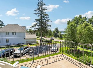 1305 W Main St APT 203, Lake Geneva, WI 53147