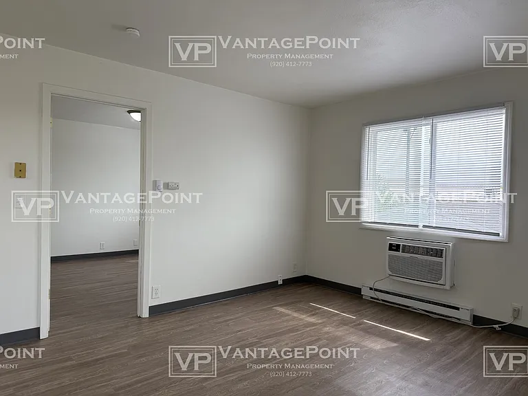 1914 Division St #19 — Photo 4