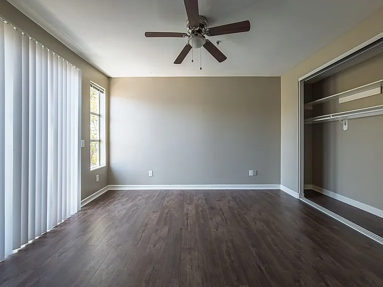 5237 Willowcrest Ave — Photo 19
