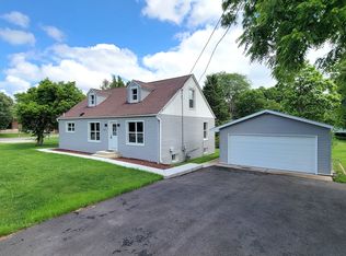 0S333 Winfield Rd, Winfield, IL 60190