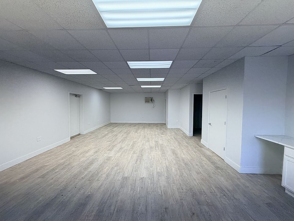 1st image of 4152 Arden Rd Building 2-A