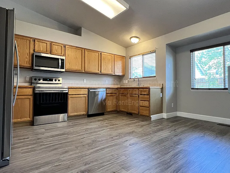 5851 Granby Hill Dr — Photo 6