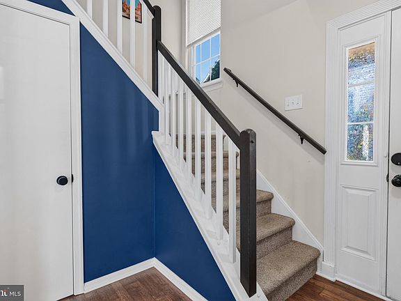 4th image of 604 Oswego Ct