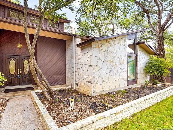 4th image of 14815 CANONERO ST
