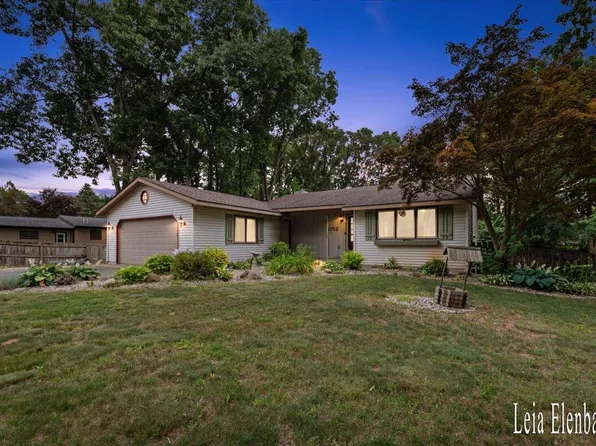 4712 Shank St NE, Rockford, MI 49341