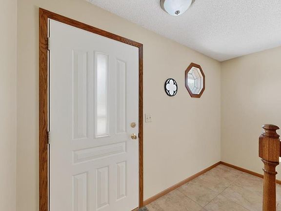 3rd image of 21 23rd St SW #1