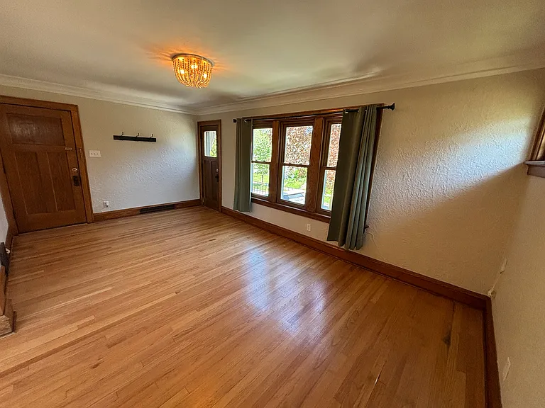 4535 N Newhall St #4535 — Photo 4