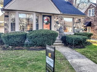 10075 Elgin Ave, Huntington Woods, MI