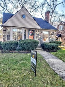 10075 Elgin Ave, Huntington Woods, MI, 48070