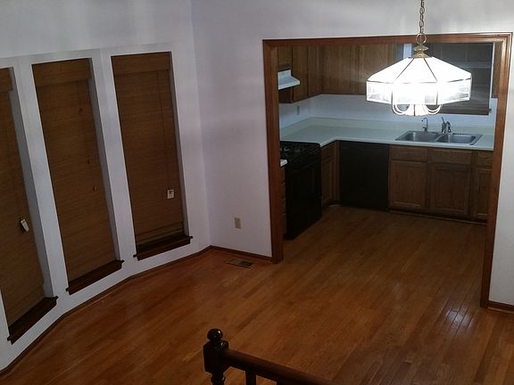 newer dishwasher & oven