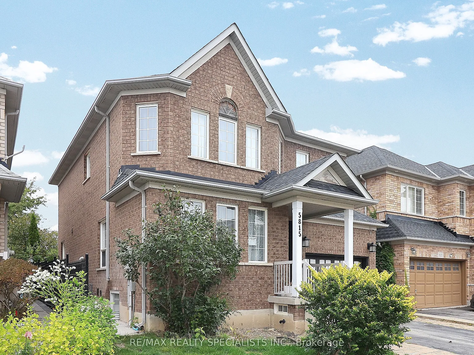 2 bed, $1,900 — Photo 4