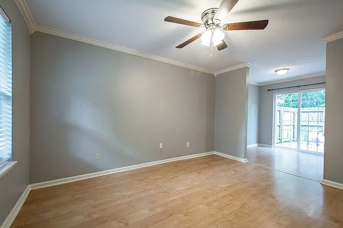 8120 W Markham St #5 — Photo 15