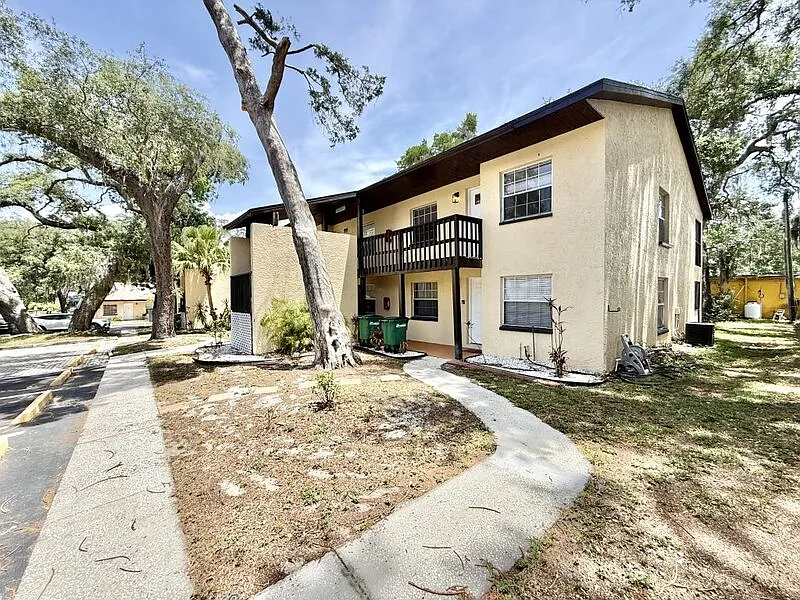 Building Photo - 360 2nd Ave N #H