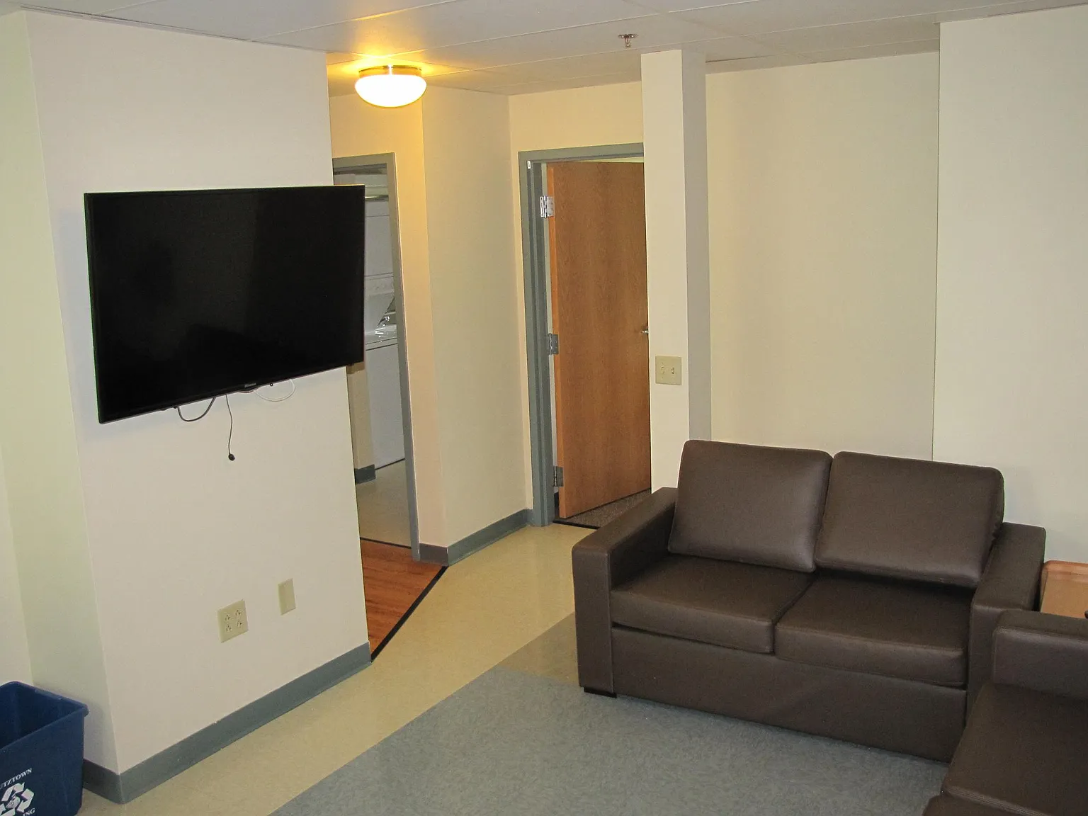 Danes Run Apartments — Photo 1