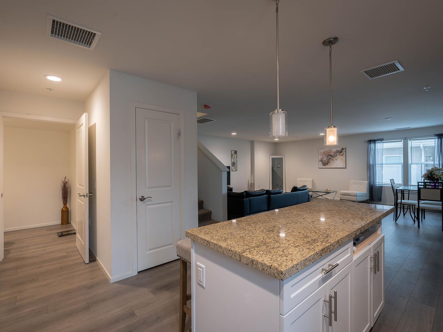 114 N Main St, Piru, CA 93040 Zillow