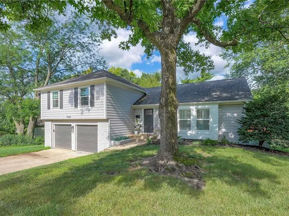 9300 Beverly Dr, Overland Park, KS 66207