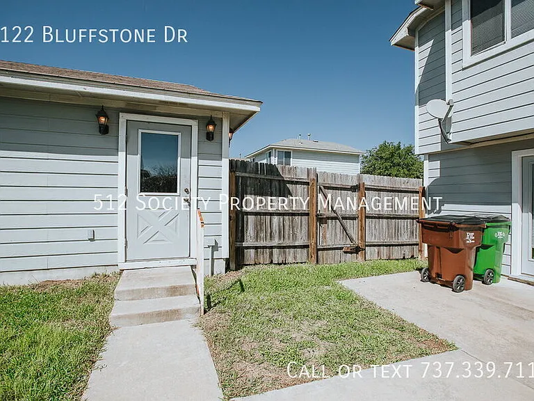 2122 Bluffstone Dr — Photo 4