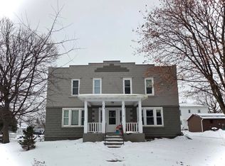 210 Park Ave, Strawberry Point, IA