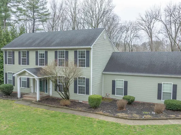 1180 N Saddlebrook Ct, Monticello, IN 47960