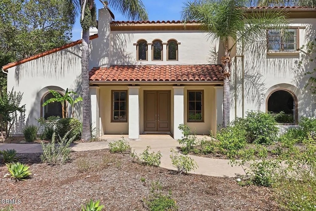 5 bed, 5.0 bath, 4776 sqft, $10,000 — Photo 3