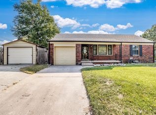 618 S Calhoun St, Wichita, KS 67207