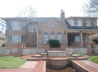 11131 Winchester Park Dr, New Orleans, LA 70128