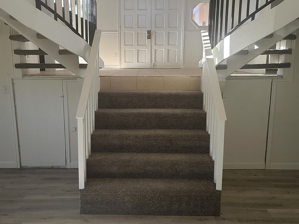 1st image of 8530 S Susan Cir