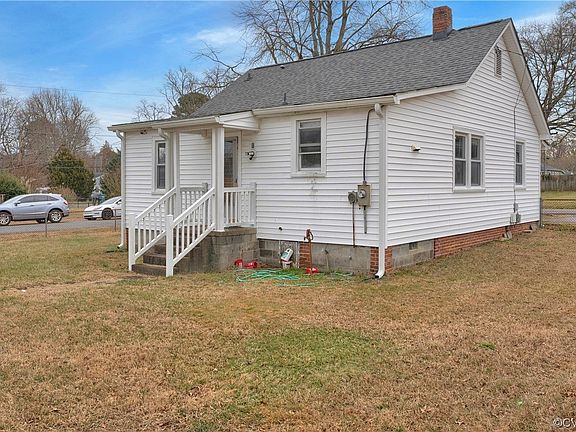 5th image of 134 N New Ave