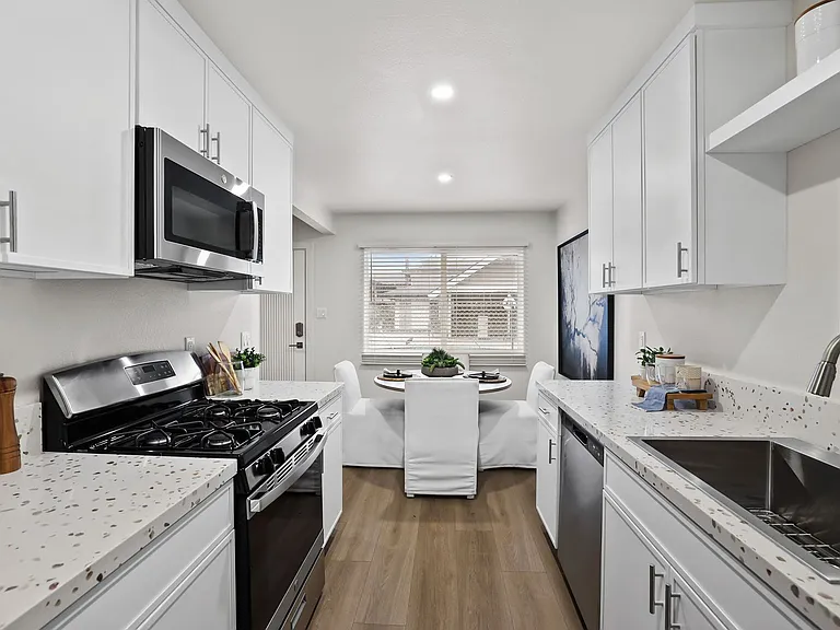 The Trinidad Apartments — Photo 15
