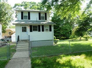 90 Diven St, Springfield, NJ 07081