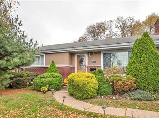 2565 Carl Ave, Lower Burrell, PA