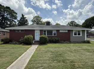 2500 E 3rd St, Greenville, NC 27858