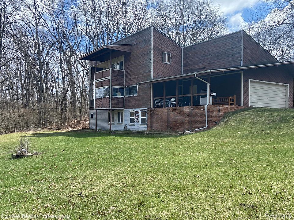8899 Dwyer Rd, photo 10