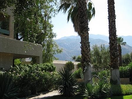 Modern Palm Springs architecture on Vista Chino near mountains, downtown, and shopping centers