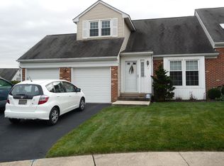 17 Long Meadow Ct, Newark, DE 19711