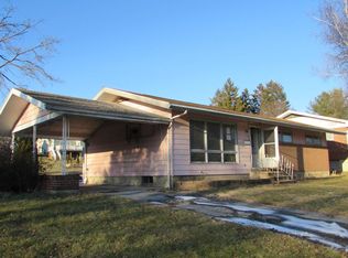 735 Columbia Ave, Palmerton, PA 18071