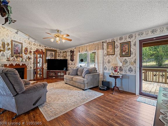4th image of 3828 Philadelphia Rd
