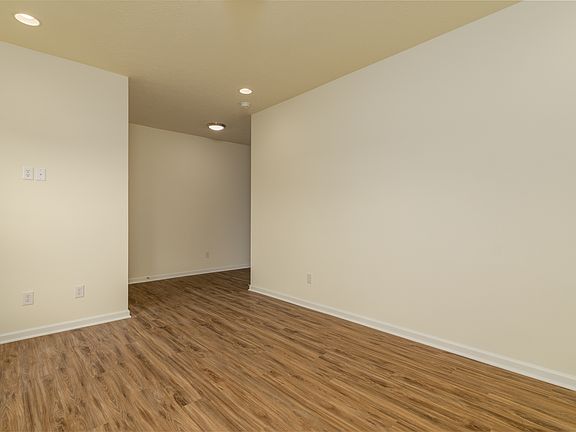 5th image of 6812 Sunflower Ct