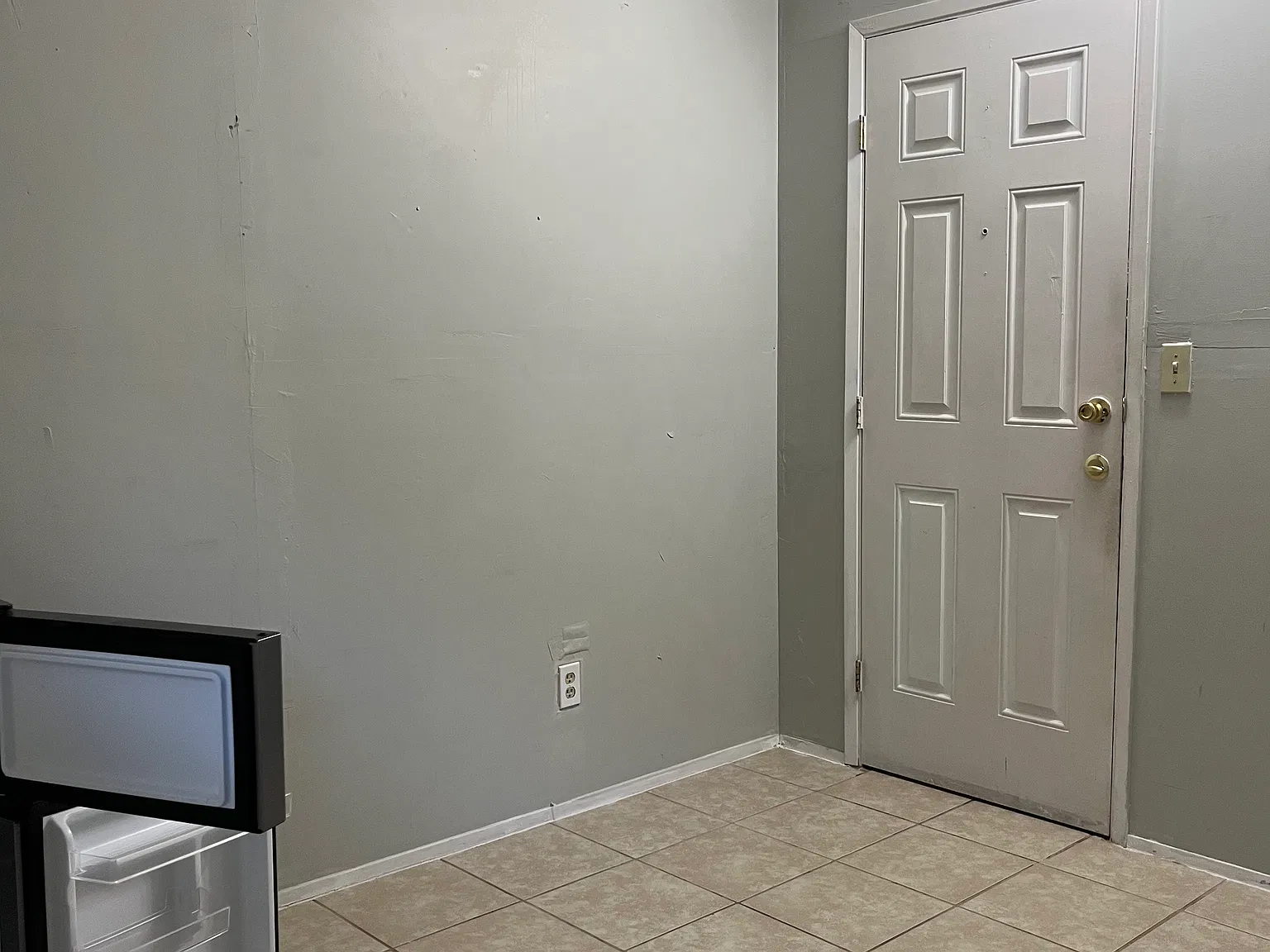 12 bed, 3.5 bath, $600 — Photo 2