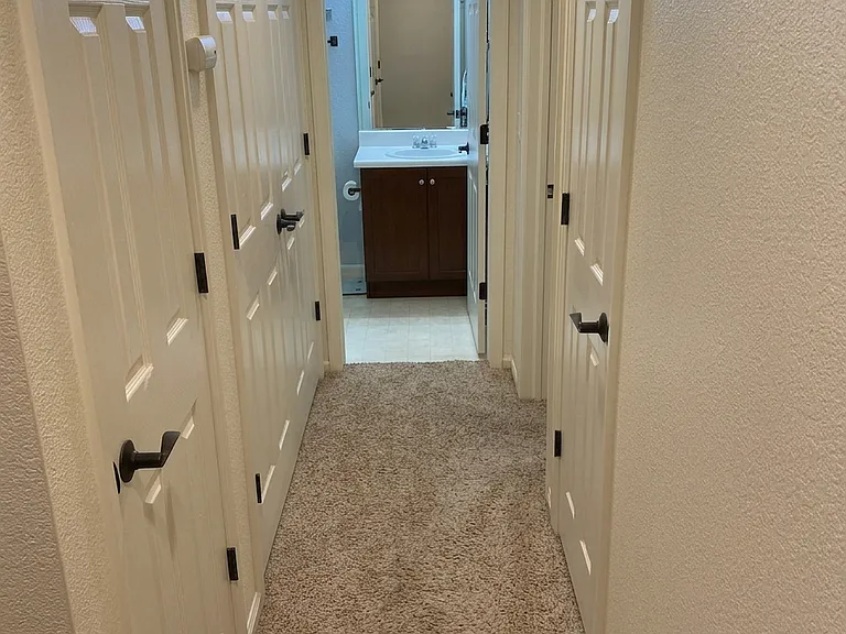 430 Montgomery Dr — Photo 15