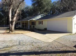 19993 Lois Ln, Redding, CA 96003