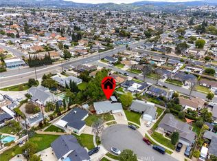 541 S Lowry St, Orange, CA 92869