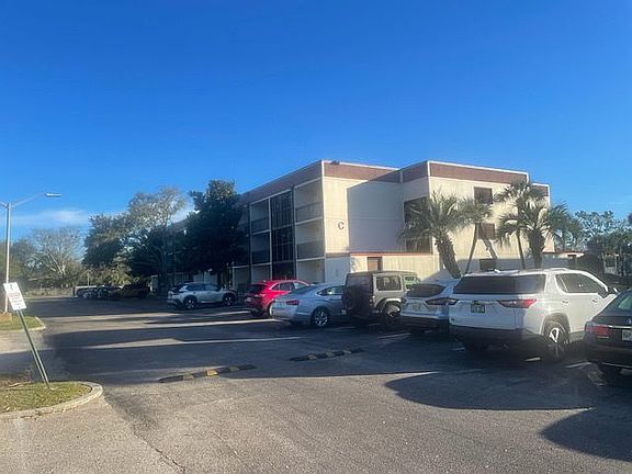 4th image of 2046 Beach Blvd APT C111