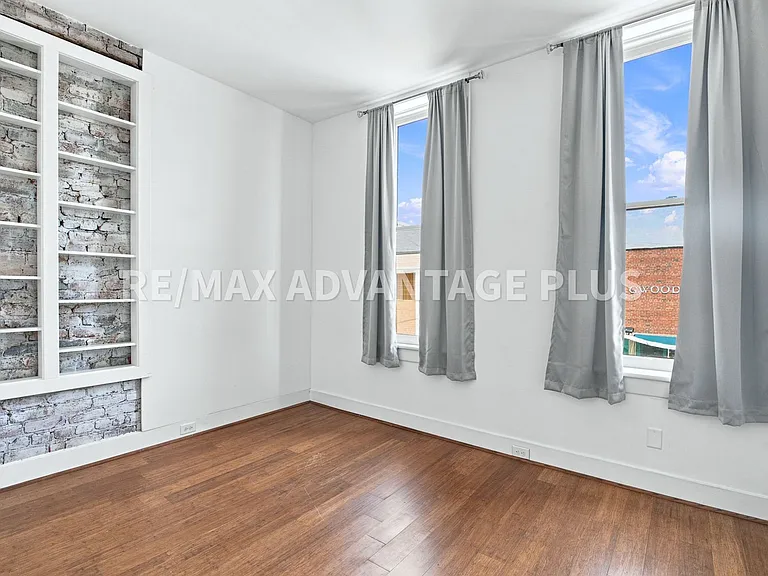142 N Main St — Photo 26