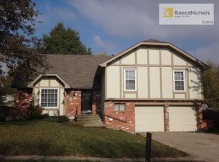 1504 E Frontier Ln, Olathe, KS 66062