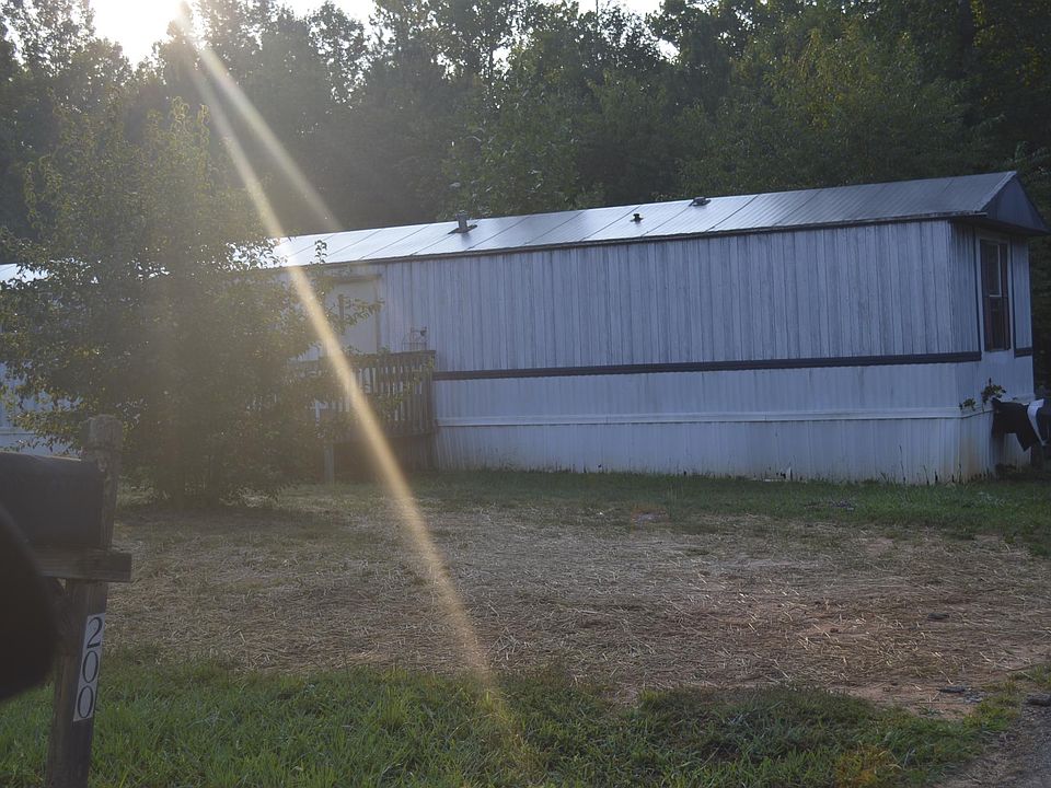 2nd image of 200 Brainard Ct