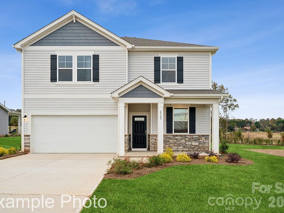 1st image of 623 Fawnridge Dr