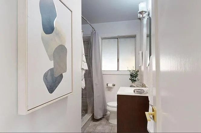 608 Charter St — Photo 10